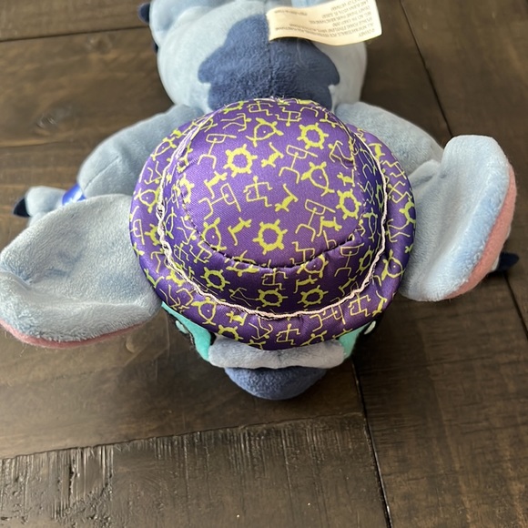 Like new! Stitch stuffed doll from Alulani Disney Resort - Picture 6 of 9